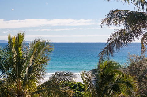 Cylinder Beach Mooloomba Unit 3 - Accommodation in Brisbane 13