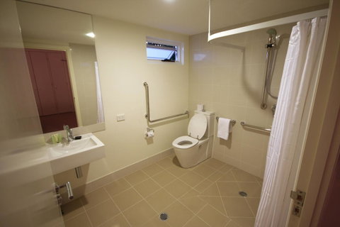 Domain Serviced Apartments - Accommodation in Brisbane 13