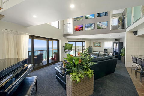 Burleigh Esplanade Apartments - Accommodation in Brisbane 26
