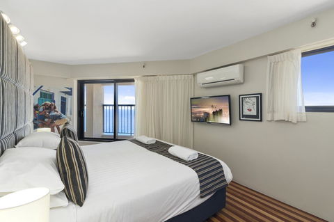 Burleigh Esplanade Apartments - Accommodation in Brisbane 28