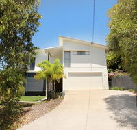 224 Centenary Heights Road Coolum Beach 500 Dollar Bond Linen Included - Accommodation in Brisbane