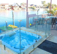 Waterside Resort Style - Accommodation in Brisbane