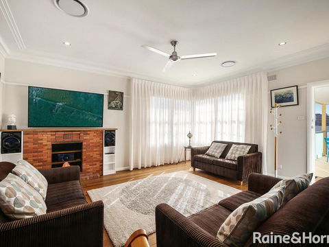 White Beach - 42 Ash Street - Accommodation in Brisbane 3