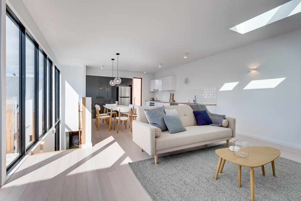 Oakdowns TAS Accommodation in Brisbane
