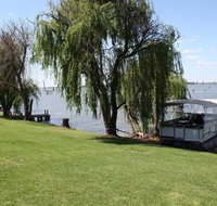 Willow Island - Waterfront - Accommodation in Brisbane