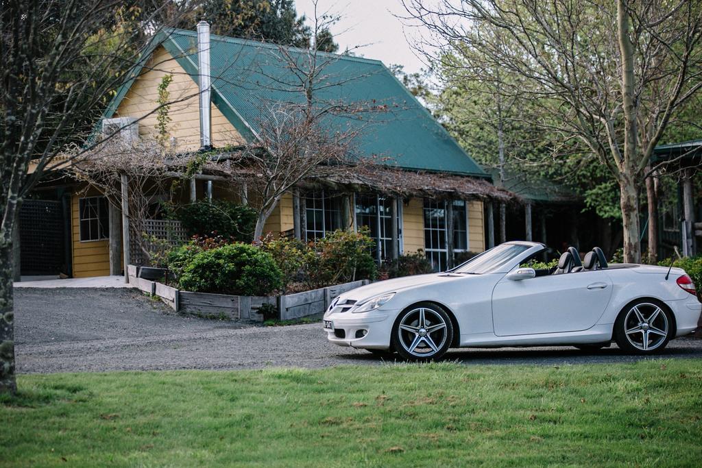 Woodend VIC Accommodation in Brisbane