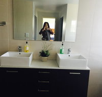 Yes Holiday Home - Accommodation in Brisbane