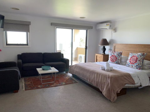 Yes Home - Accommodation in Brisbane 0