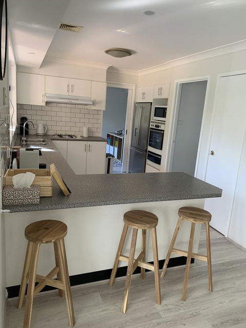 York Cosy Stays - Accommodation in Brisbane 3