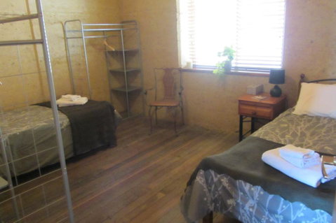 Yoga Retreat - Accommodation in Brisbane 3