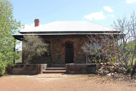 York Cottages And Burnley House - Accommodation in Brisbane 3