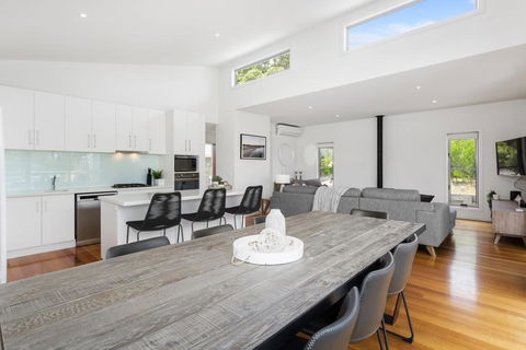 YOU, ME AND THE SEA - BLAIRGOWRIE - Accommodation in Brisbane 0