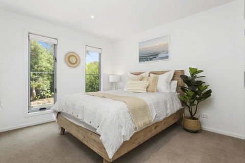 YOU, ME AND THE SEA - BLAIRGOWRIE - Accommodation in Brisbane 3