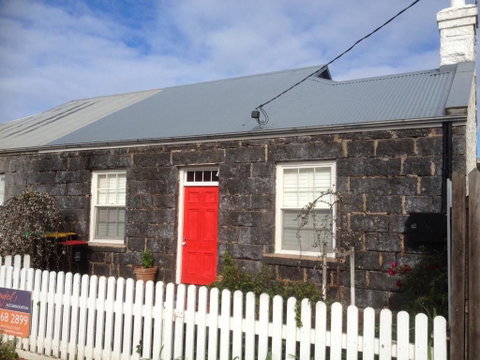 Young's Cottage - Circa: 1861 - Accommodation in Brisbane 0