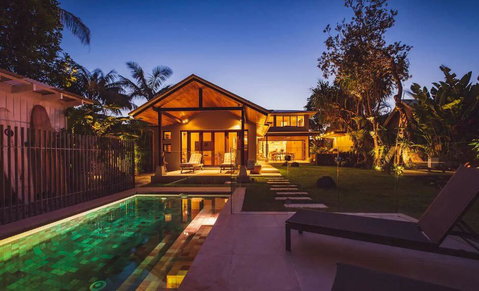 Your Luxury Escape - Barefoot At Tallows - Accommodation in Brisbane 0