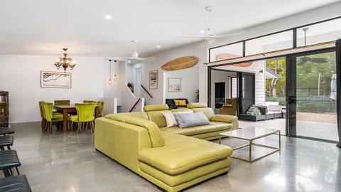 Your Luxury Escape - Copper Sands - Accommodation in Brisbane 3