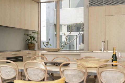 Your Luxury Escape - Driftwood Two At Clarkes Beach - Accommodation in Brisbane 1