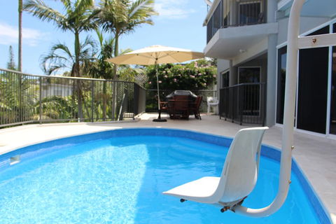 Zaffiro Beach House - Accommodation in Brisbane 1