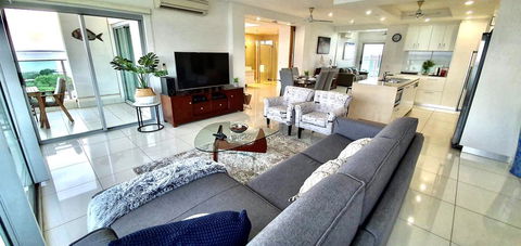 ZEN BY THE WATER - Darwin Premier Retreat - Accommodation in Brisbane 1