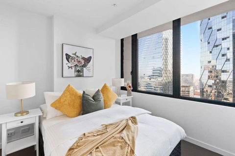 A 2BR Apt With City Views Next To Southern Cross - Accommodation in Brisbane 0