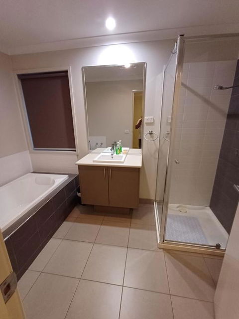 A Beautiful And Spacious Home - Accommodation in Brisbane 4