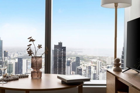 A Chic 2BR Apt With Panoramic Views FREE Parking - Accommodation in Brisbane 0