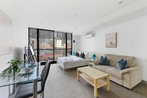 A Chic Studio Only A 4-min Walk To Victoria Market - Accommodation in Brisbane 0