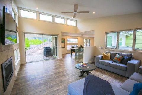 A Pear Tree Loft - Accommodation in Brisbane 4