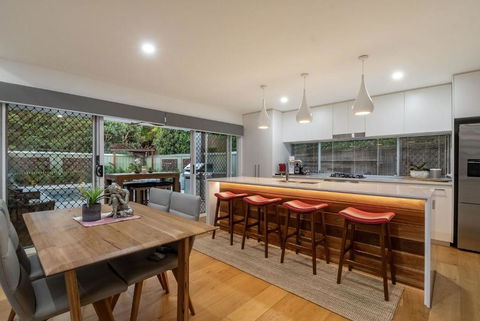 A Perfect Stay - Byron Sunrise - Heated Pool - Accommodation in Brisbane 1