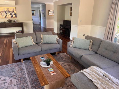 A Spacious Oasis - Accommodation in Brisbane 3