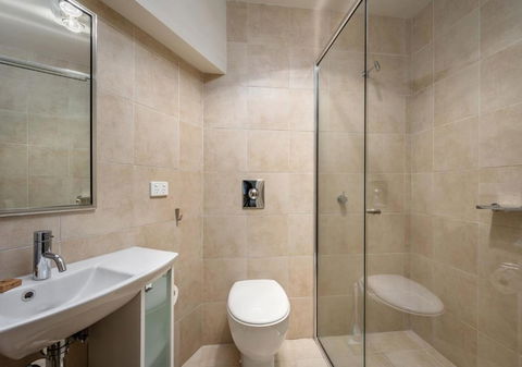 Absinthe - Accommodation in Brisbane 3