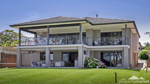 Adrift - Accommodation in Brisbane 0