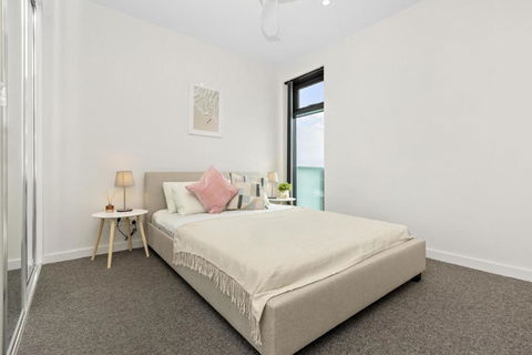 Ambrosia - East End Hillside Haven - Accommodation in Brisbane 1