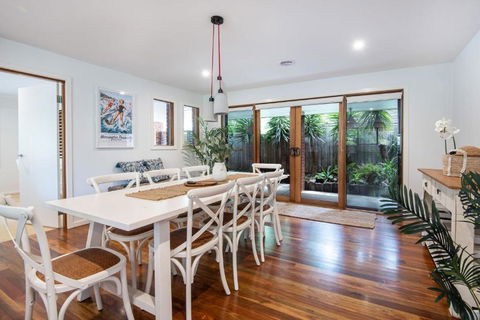 Alfresco Poolside Retreat Rye - Accommodation in Brisbane 2