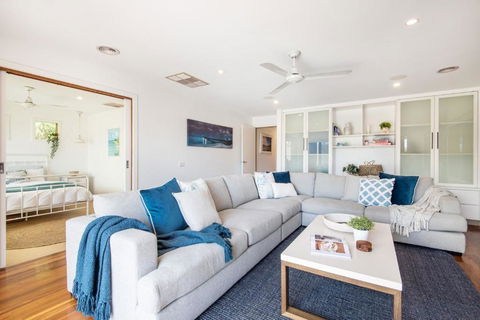 Alfresco Poolside Retreat Rye - Accommodation in Brisbane 3