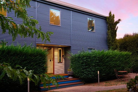 Alofi - Accommodation in Brisbane 2