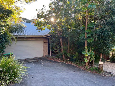 Amaroo - Bring Your Own Linen - Accommodation in Brisbane 1