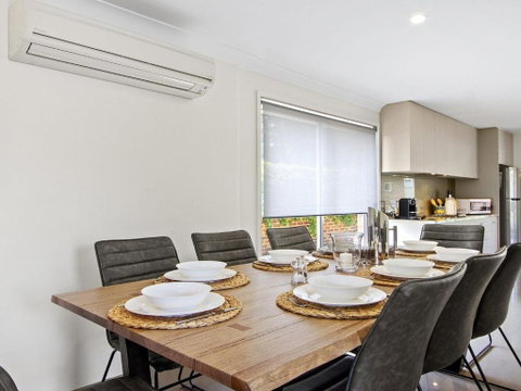 Amersham - Accommodation in Brisbane 1