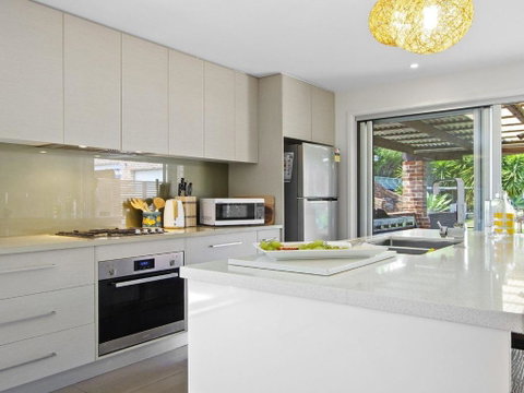 Amersham - Accommodation in Brisbane 2