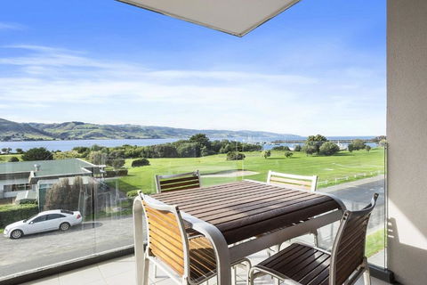 Apollo Blue 12 - Accommodation in Brisbane 0