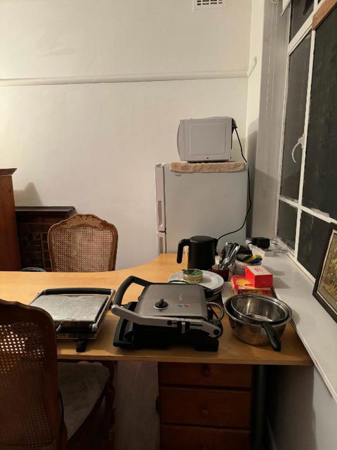 Ashburton Big Room With Shared Bathroom 1 - Accommodation in Brisbane 4