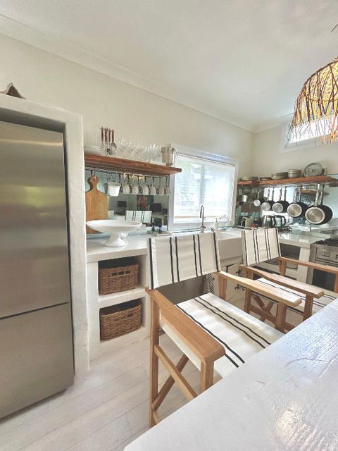 Avalon Beach Cottage- The Islander - Accommodation in Brisbane 2