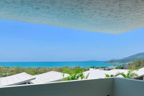 Azure Sea, Oceanviews, Wifi, 2 Pools + Gym - Accommodation in Brisbane 1