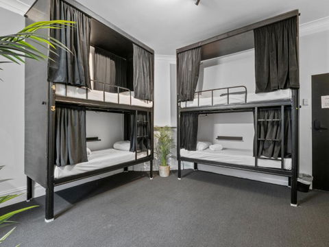 AZZURO POD HOTEL - Potts Point - Accommodation in Brisbane 3