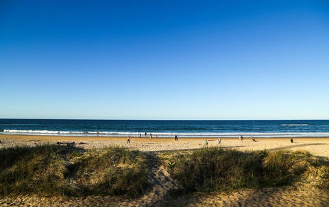 Pacific Regis Beachfront Holiday Apartments - Accommodation in Brisbane 13