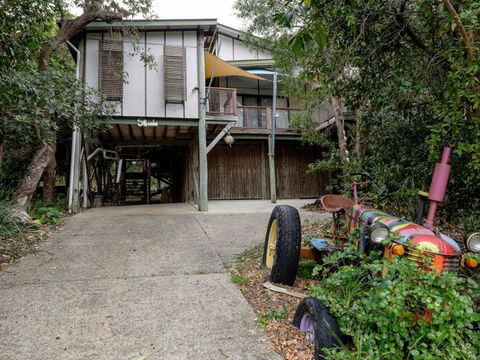 Five Bimba (Tractor House) - Accommodation in Brisbane 0