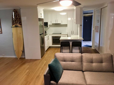Burleigh Palms Holiday Apartments - Accommodation in Brisbane 9