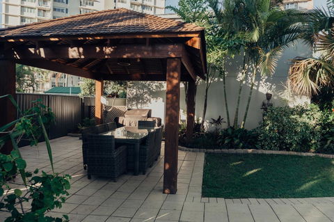 Burleigh Palms Holiday Apartments - Accommodation in Brisbane 32