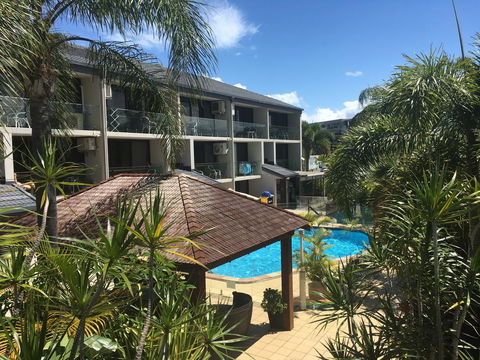 Burleigh Palms Holiday Apartments - Accommodation in Brisbane 0