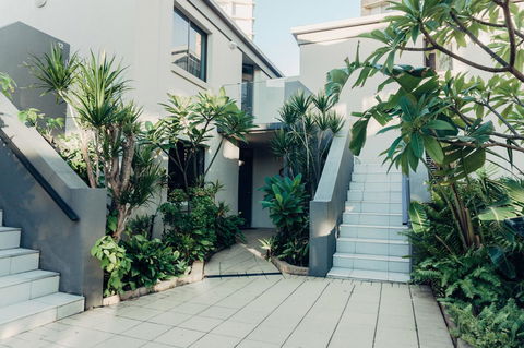 Burleigh Palms Holiday Apartments - Accommodation in Brisbane 17